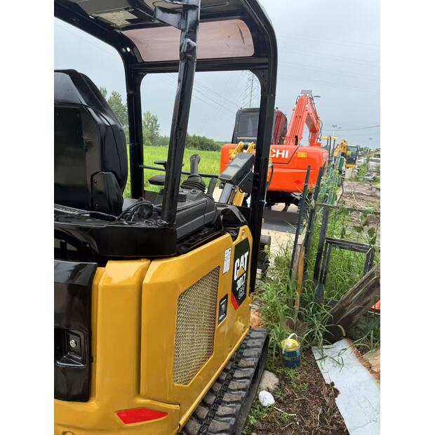 2024 Caterpillar 301.7-43650594