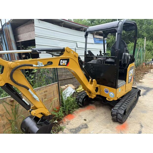 2024 Caterpillar 301.7-43650595