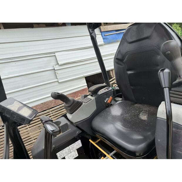 2024 Caterpillar 301.7-43650598