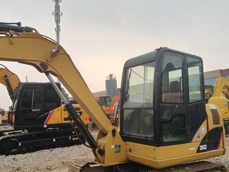 صورة ل حفارات صغيرة 2022 كاتربيلر 306D