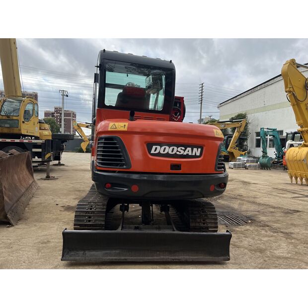 2022 دووسان DX60-43650700