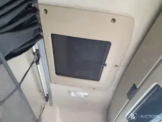 2018-mercedes-benz-actros-1845-1382599-43650812