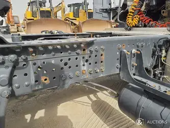 2018-mercedes-benz-actros-1845-1382599-43650841