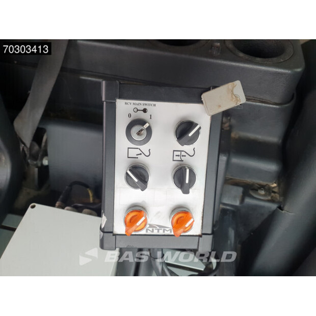 2017 Mercedes-Benz Econic 1830-43653164