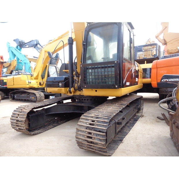 2020 Caterpillar 320D-43653705
