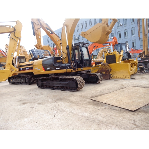 2020 Caterpillar 320D-43653707