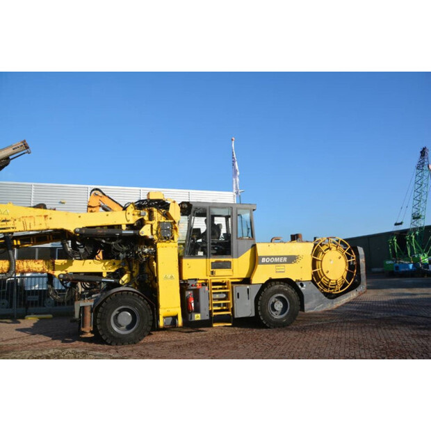 2015 أطلس كوبكو Boomer WE3 C30-43653872