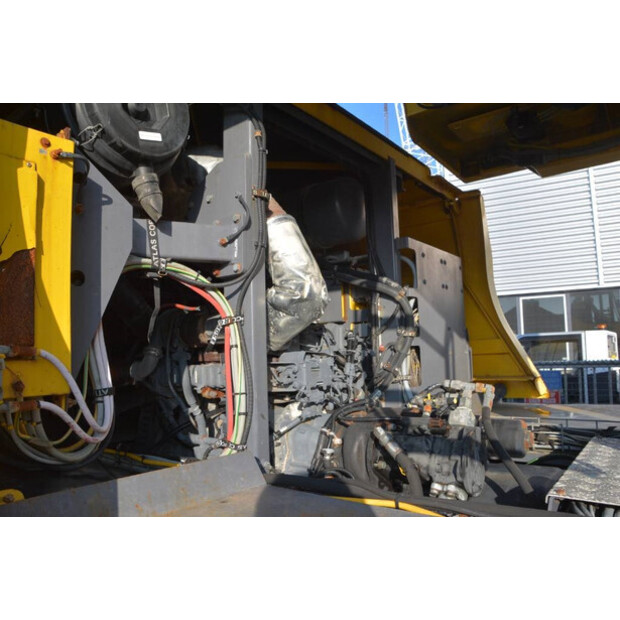 2015 أطلس كوبكو Boomer WE3 C30-43653876