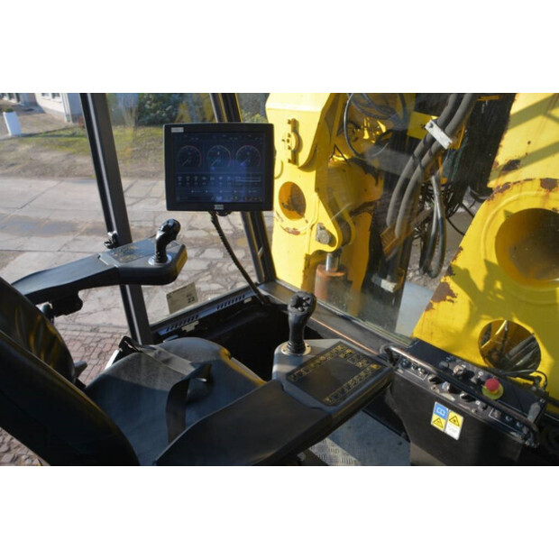 2015 أطلس كوبكو Boomer WE3 C30-43653878