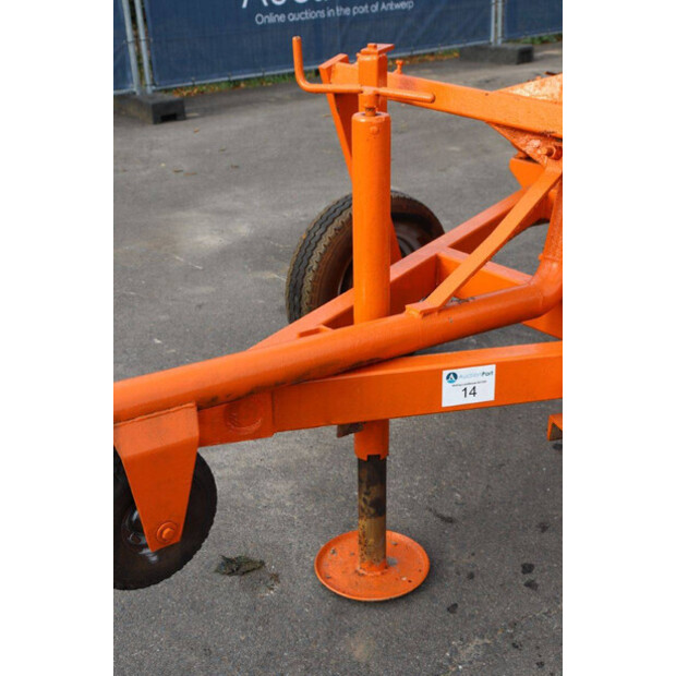 1981 كويكو Rain-43654301