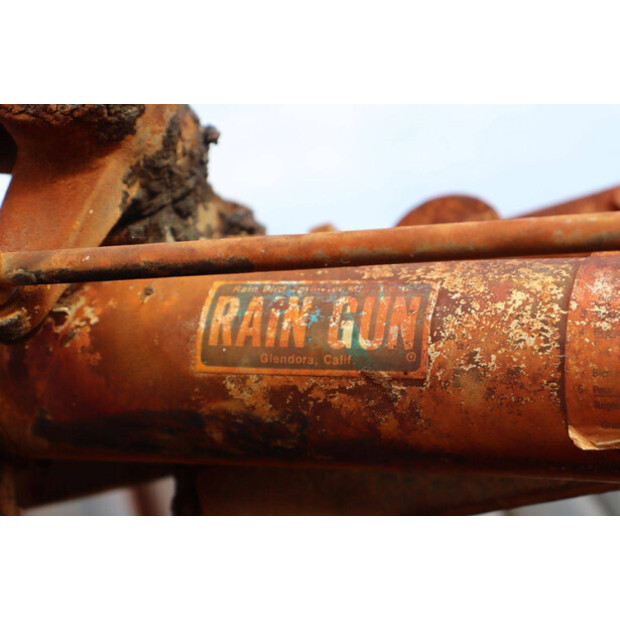 1981 كويكو Rain-43654305