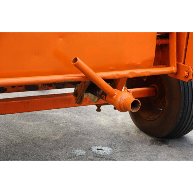 1981 كويكو Rain-43654312