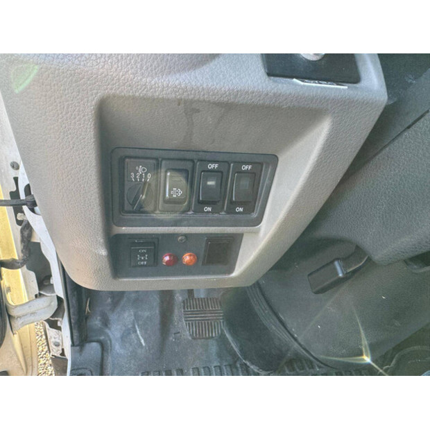 2017 نيسان Cabstar Klubb K26-43654371