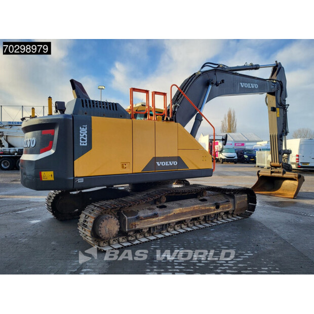 2017 Volvo EC250EL-43655408