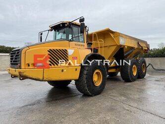 صورة ل شاحنات قلابة مفصلية 2005 فولفو A40D