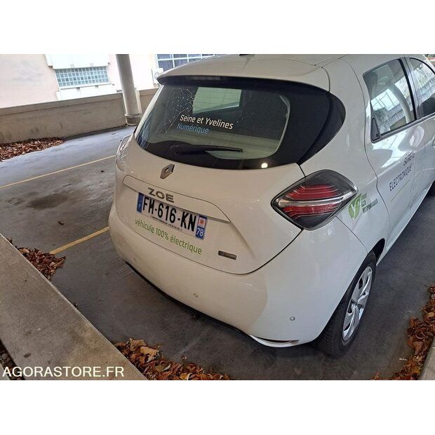 2019 رينو ZOE-43669106