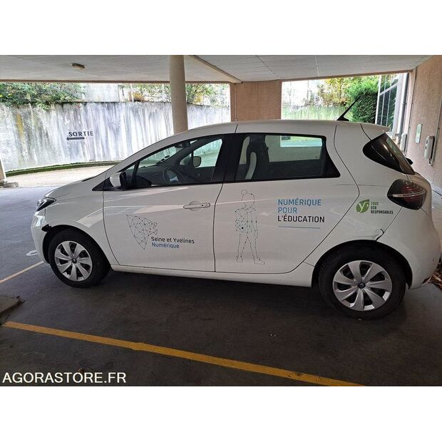 2019 رينو ZOE-43669107