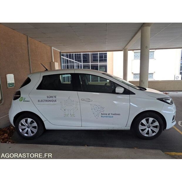 2019 رينو ZOE-43669108