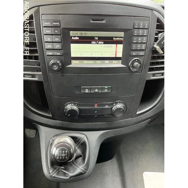 2021 مرسيدس بنز Vito-43669113