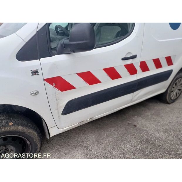 2013 Citroen BERLINGO-43669526
