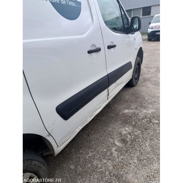 2013 Citroen BERLINGO-43669527