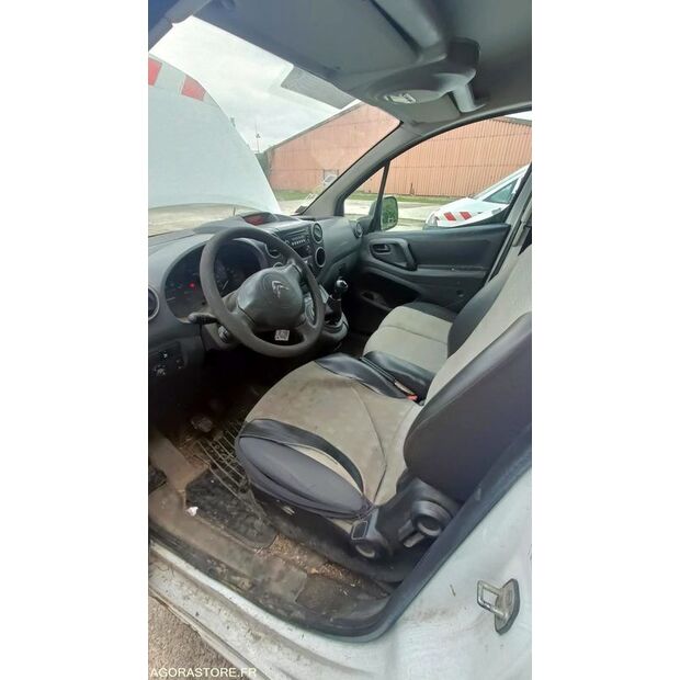 2013 Citroen BERLINGO-43669531