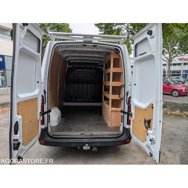 2023 رينو Master-43669950