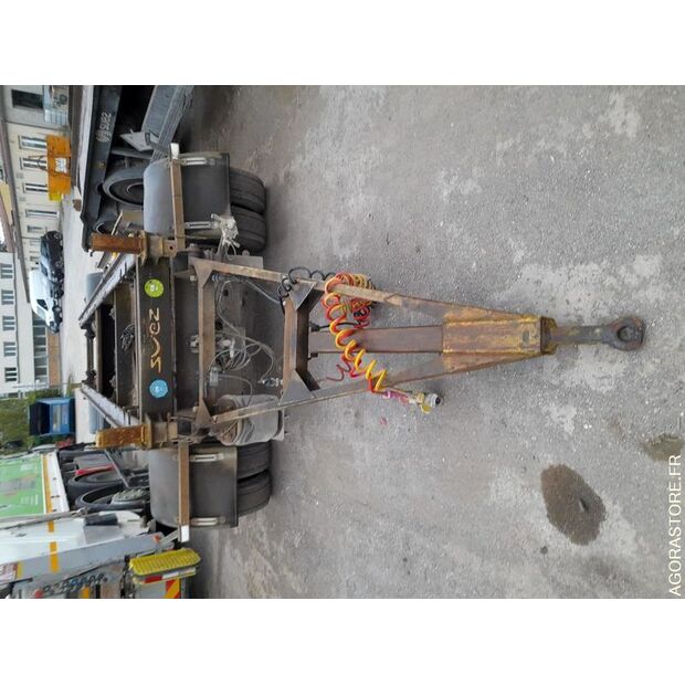 1995 تراكس-43670010