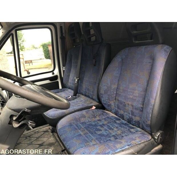 2001 Peugeot BOXER-43670408
