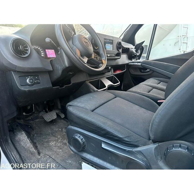 2021 Mercedes-Benz SPRINTER-43670448