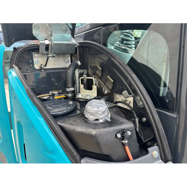 2023 AIRMAN AX33U-7-43670826