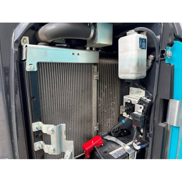 2023 AIRMAN AX33U-7-43670829