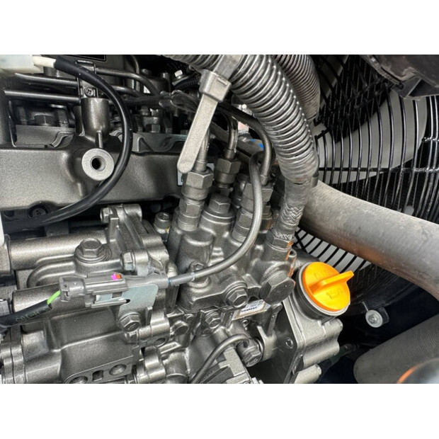 2023 AIRMAN AX33U-7-43670832