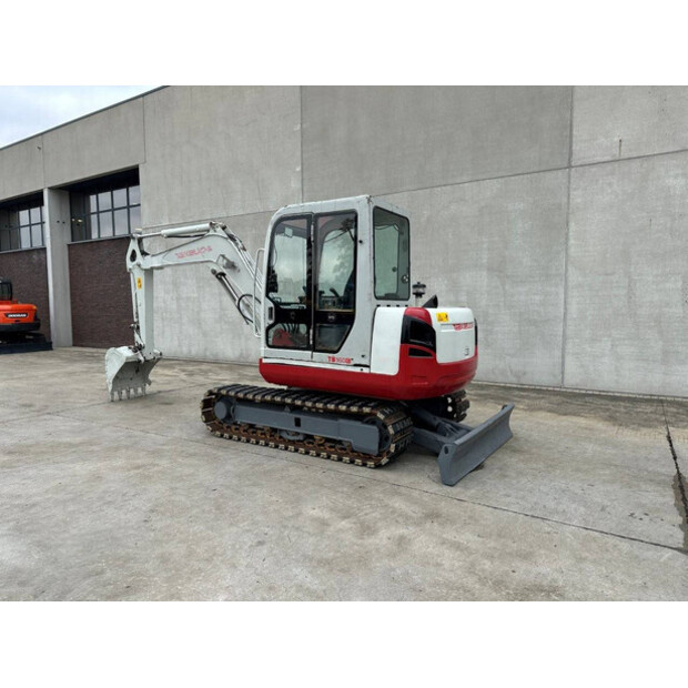 TAKEUCHI TB160C-43671008