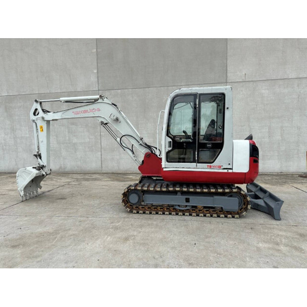 TAKEUCHI TB160C-43671009