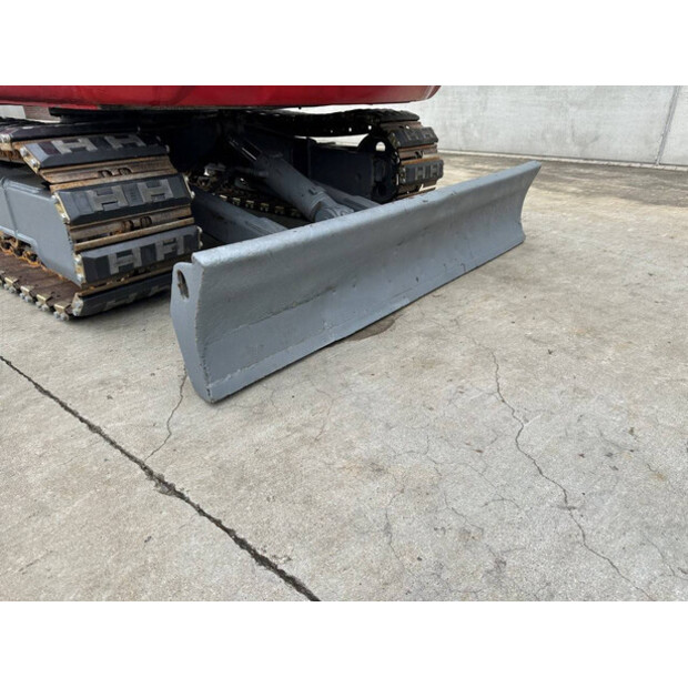 TAKEUCHI TB160C-43671027