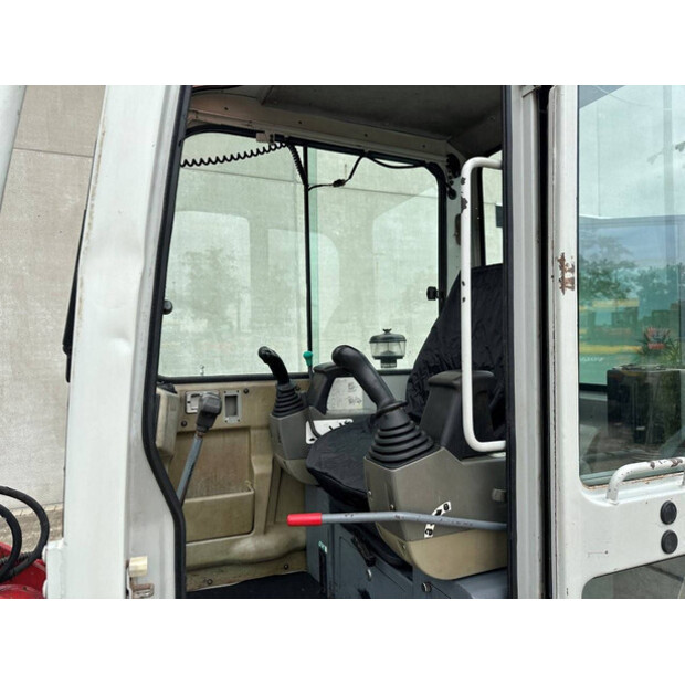 TAKEUCHI TB160C-43671035