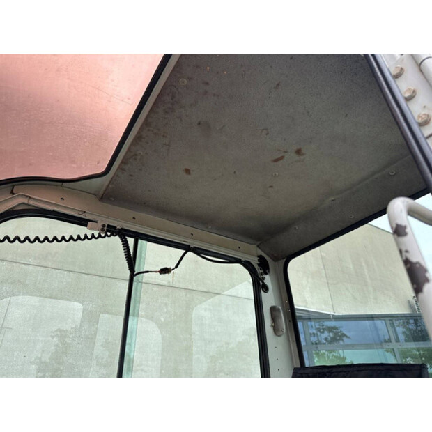 TAKEUCHI TB160C-43671037