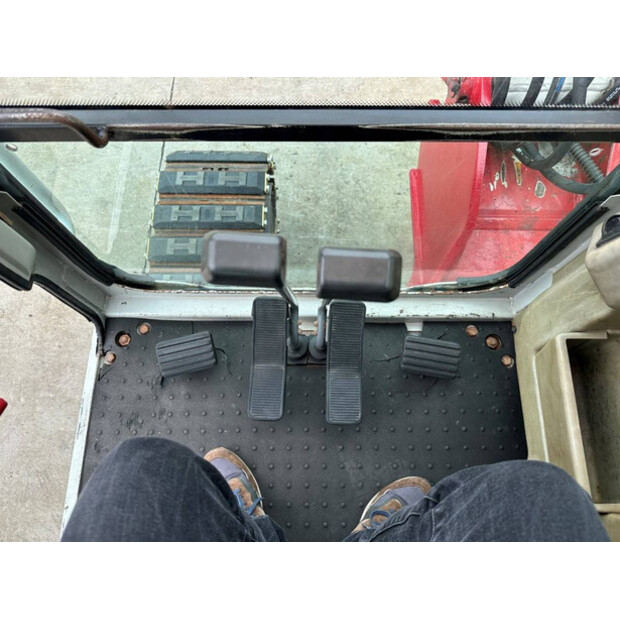 TAKEUCHI TB160C-43671039