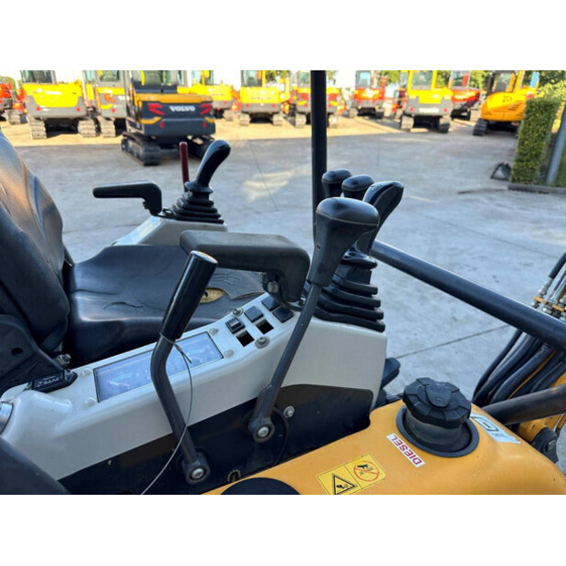 2017 KATO 17VXE-43671245