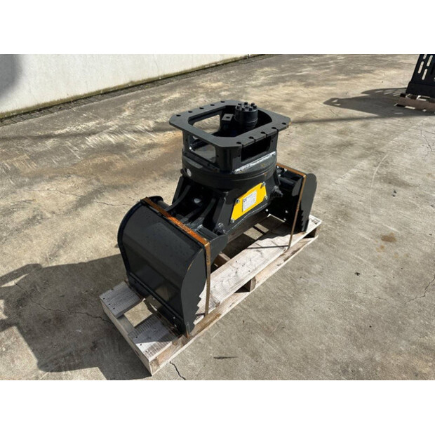 2024 MUSTANG GRP150CH-43671506