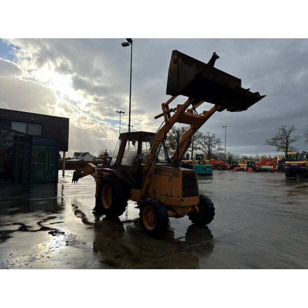 1986 CASE 580G-43671804