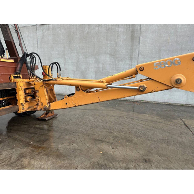 1986 CASE 580G-43671811