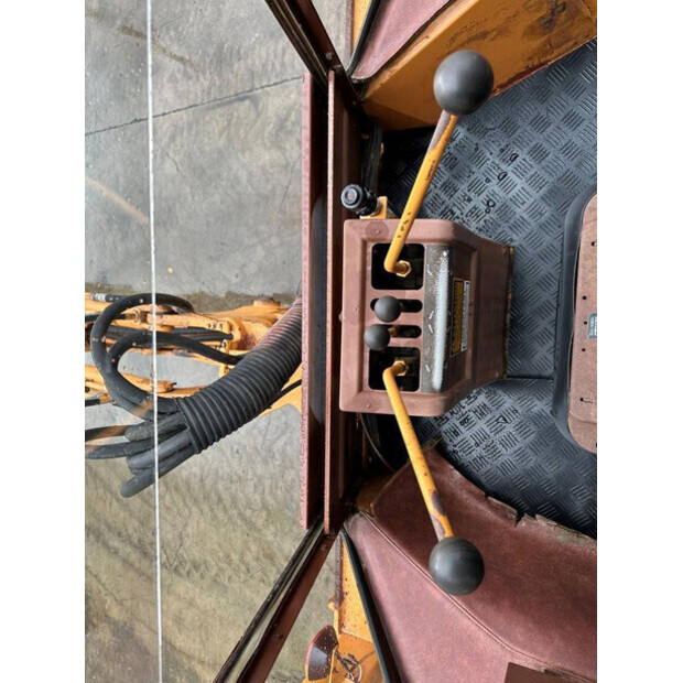 1986 CASE 580G-43671827