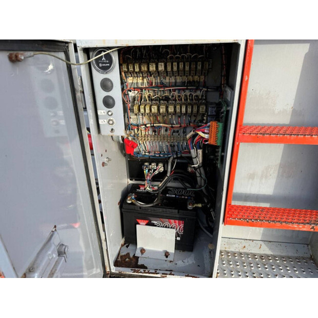 2009 SkyJack SJ-8841-43672307