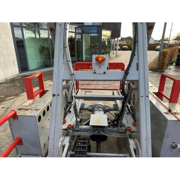 2009 SkyJack SJ-8841-43672325