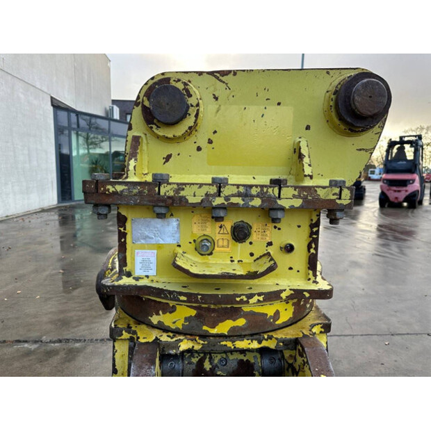 2017 انميسول SGR1500M-43672889