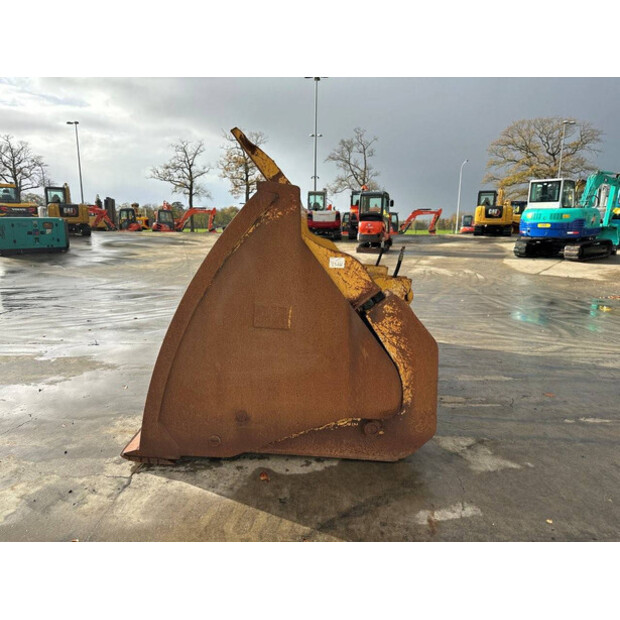 2015 Caterpillar CH-09-000132-15-43672993