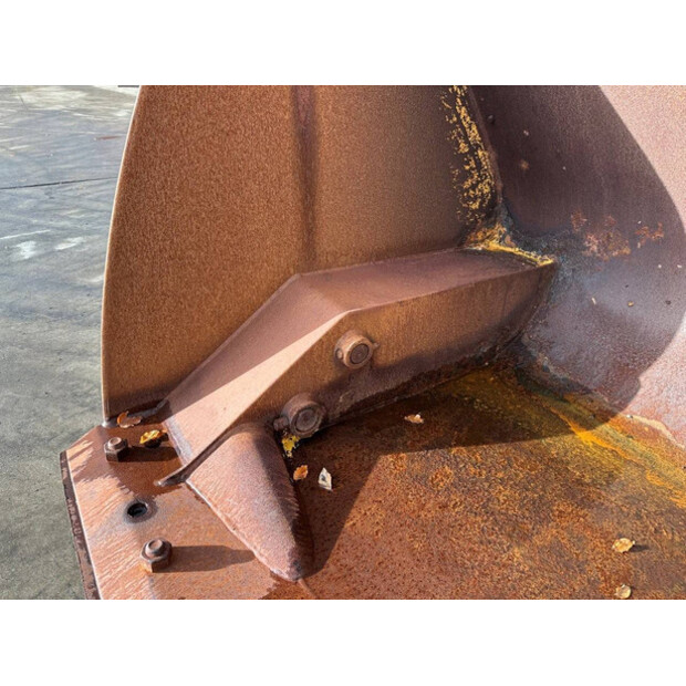 2015 Caterpillar CH-09-000132-15-43673002