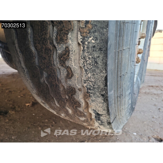 2013 بينالو BEN-43674887